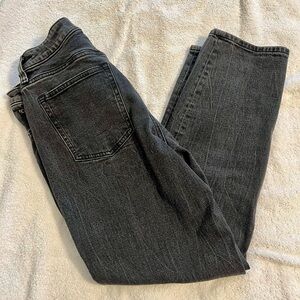 A&F Curvy Mom Jean Size 28” Black